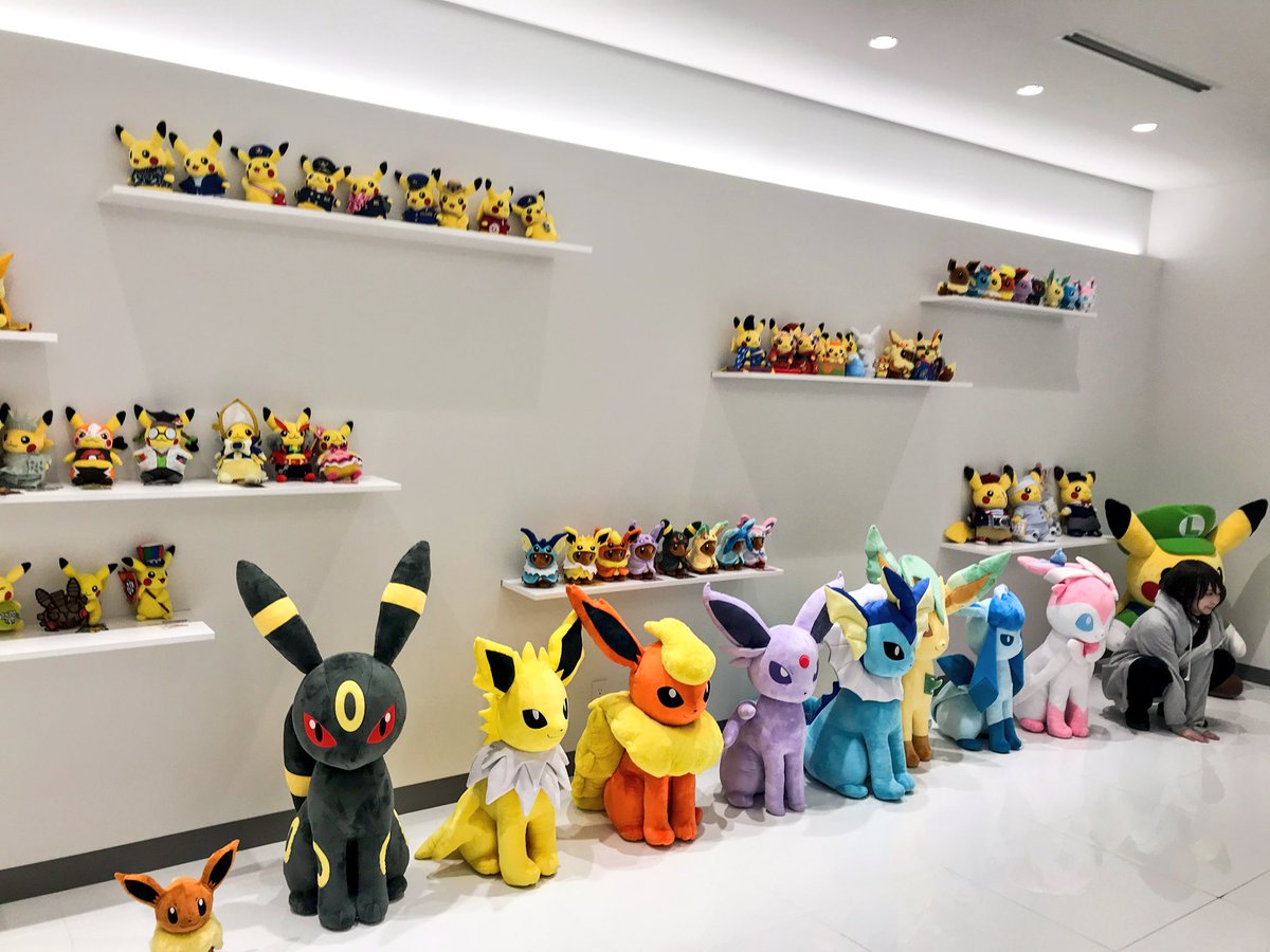 Life Size Versions Of Eevee Evolutions Are Actually Life Sized